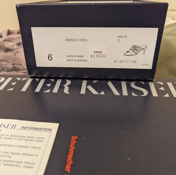 Peter Kaiser Size 6 Bronze Heels - Picture 7 of 8